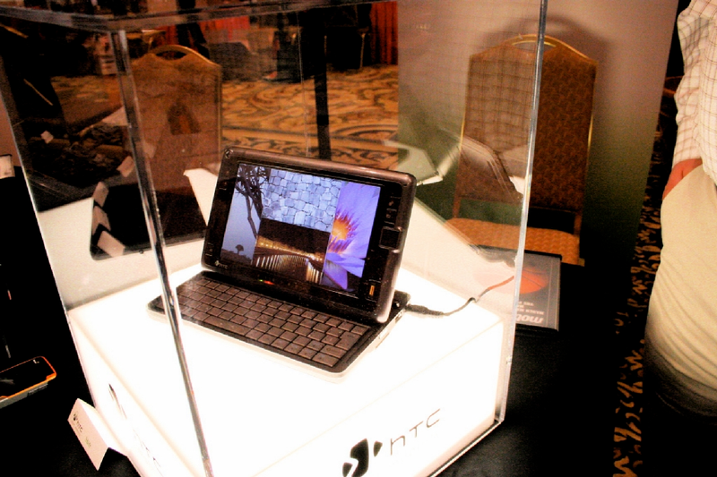 Illustration for article titled HTC Shift (UMPC) Gallery, Impressions